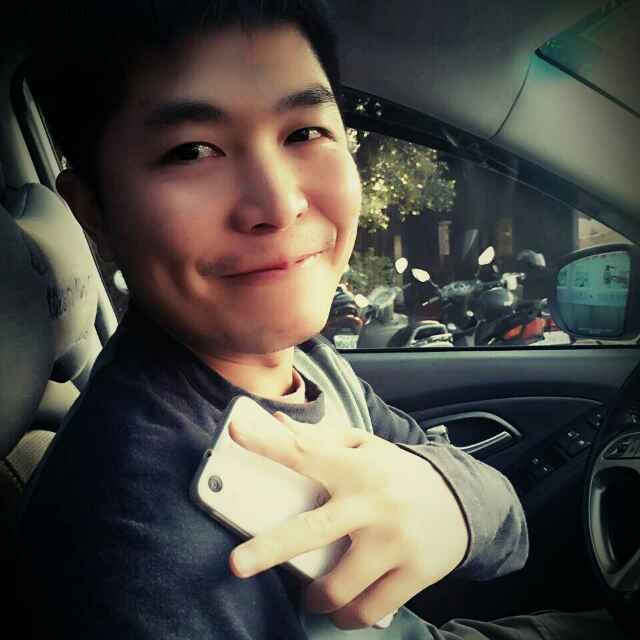 嚴小旋的第一张照片--新竹中老年相亲网