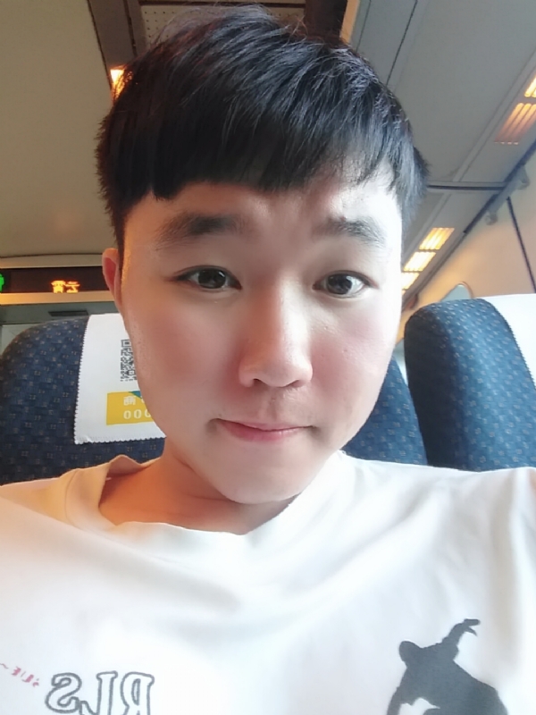 爱玉的第一张照片--新竹中老年相亲网