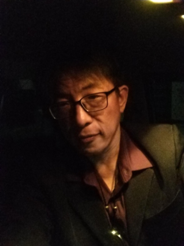 隱姓埋名的第一张照片--新竹中老年相亲网