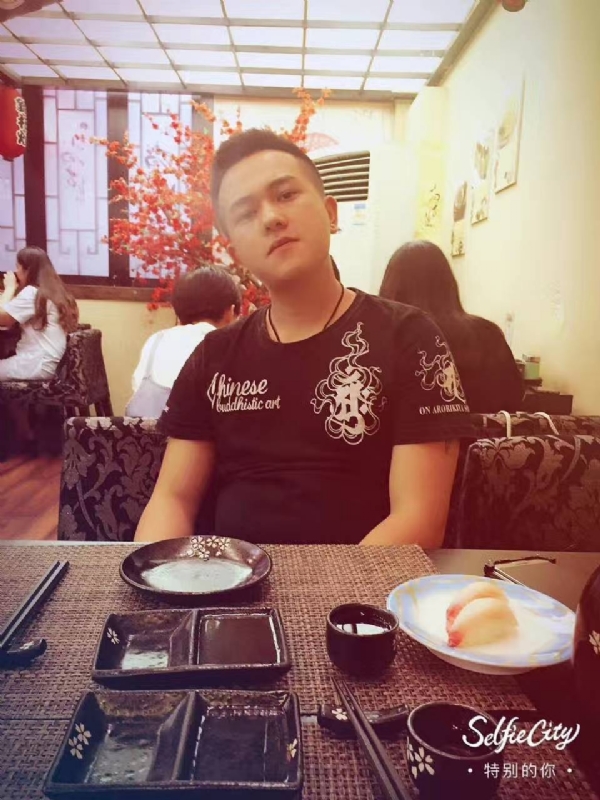 夏天的第四张照片--新竹中老年相亲网